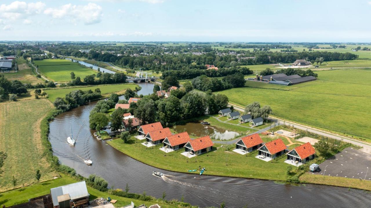 Pod Huisje Met Hottub Dokkum Exterior photo